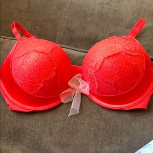 Bombshell plus push up bra Victoria’s Secret